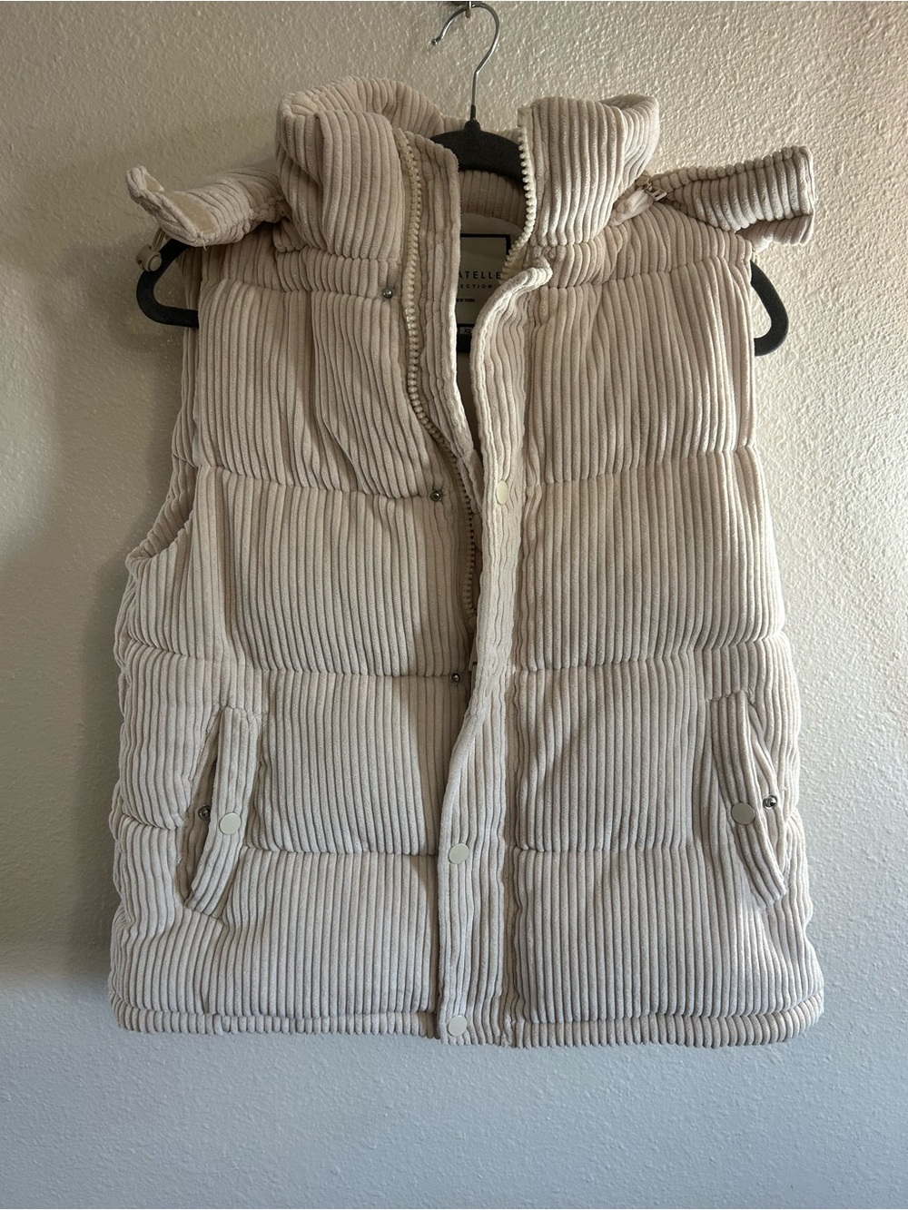 Bagatelle Corduroy Cream Hooded Puffer Vest Womens Size XS